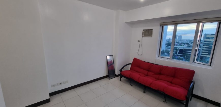 NEWLY PAINTED MPlace Studio for Sale at Panay Avenue QC