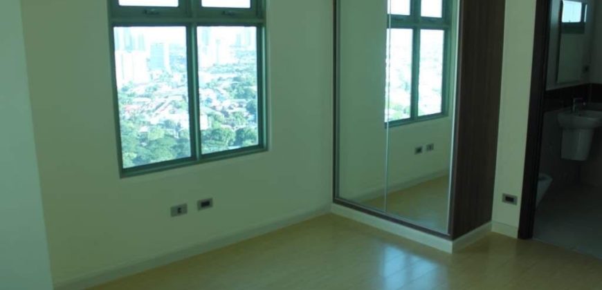 Robinsons Magnolia 2 Bedroom for Sale with 2 Parkings in Tower A